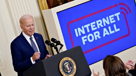 САЩ инвестират 42 млрд. долара в бърз достъп до интернет за всички до 2030 г.