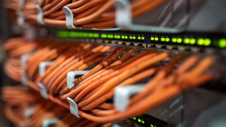 ЕС обмисля санкции срещу обезпечен с рубли стейбълкойн