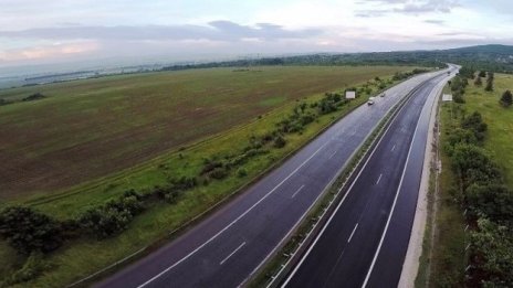 Аврамова: АПИ спря продажбата на месечни електронни винетки за превозвачите