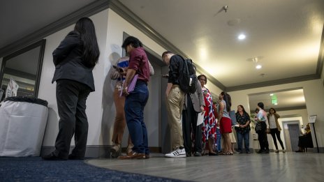 Седмичните молби за помощи при безработица в САЩ намаляват