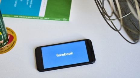 Няколко щата планират да заведат дело срещу Facebook