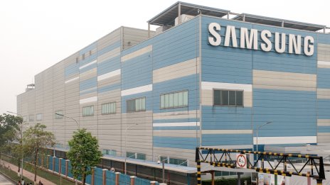 Samsung сключи най-голямата си задгранична сделка от 8 години