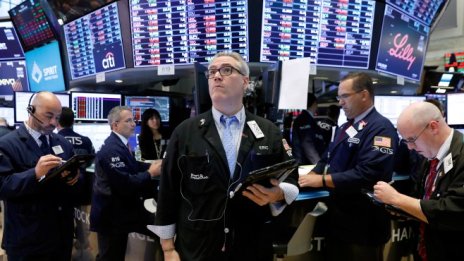 Wall Street реагира равнодушно на данните за пазара на труда в САЩ*