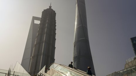 Китайската икономика губи инерция на фона на свиващата се производствена активност