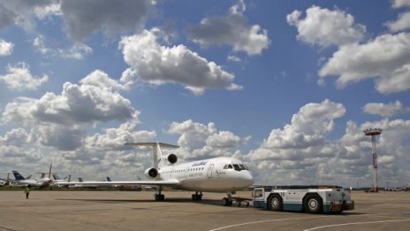 Очертава се рекордна печалба за авиоиндустрията през 2016 г.