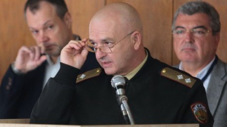 Случаите на заразени с COVID-19 в България са 676