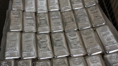 Защо среброто е доста по-атрактивно от златото?