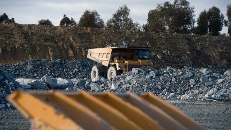 Polymetal продава бизнеса си в Русия и отпада от топ 10 на златодобивните компании 