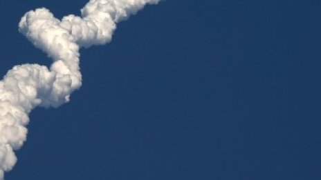 Space X отложи изстрелването на ракетата Falcon 9 с десет спътника