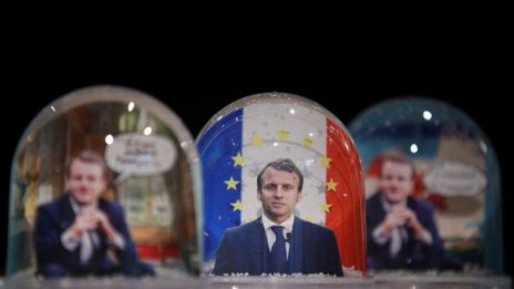 Партията на френския президент избира утре новия си лидер