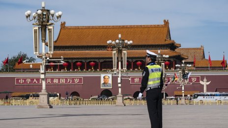 Най-голямата заплаха за растежа на Китай е политиката