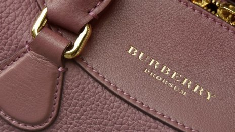 Burberry търси начини да спаси бизнеса си в Хонконг