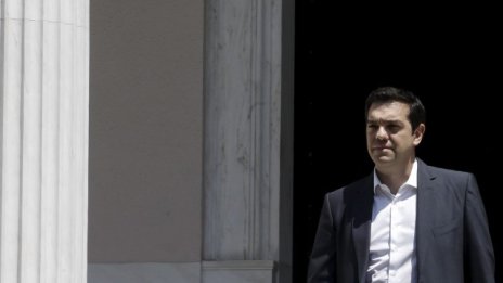 Ципрас търси подкрепата от депутатите си преди вота