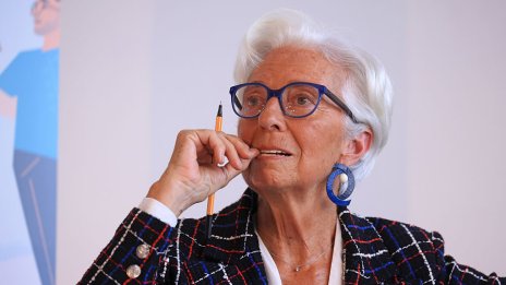 ЕЦБ трябва да остави всички възможности отворени това лято