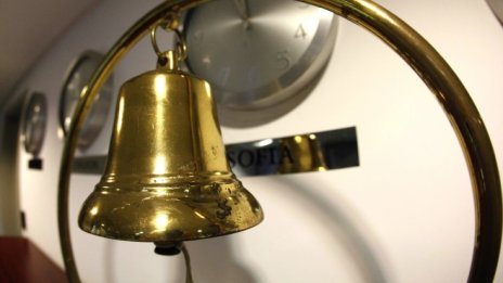 БФБ печели все повече от търговията с чужди акции