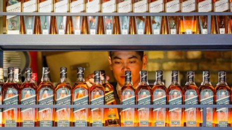 Търсенето в Индия и Китай подкрепи резултатите на Diageo