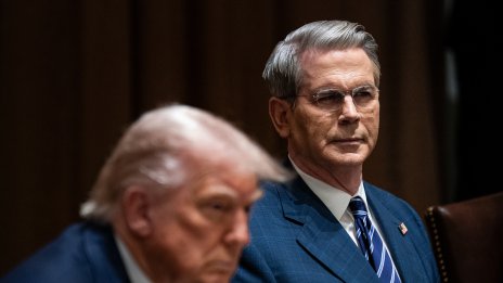 Бесънт обяви финалистите за председател на Фед, Тръмп ще избере до края на годината