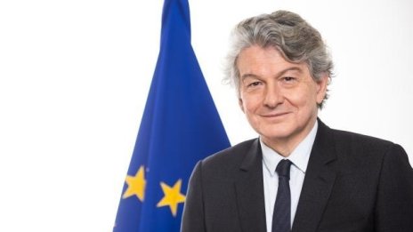 Европейският туризъм губи около 1 млрд. евро на месец заради коронавируса