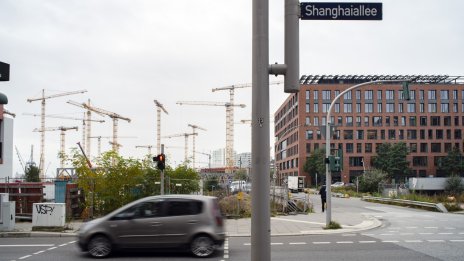 Имотната криза спря строителството на една от най-високите сгради в Германия