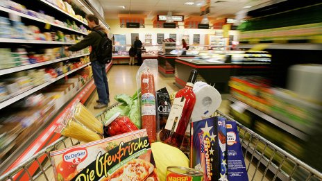 Инфлацията в еврозоната се е забавила рязко до 6,9% през март