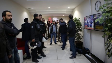 Какво се случи с конфискуваните от Ердоган фирми