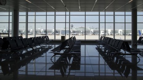 Операторът на летището в Мюнхен ще реже работни места заради кризата?
