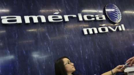 Валутните колебания накърниха резултатите на America Movil 