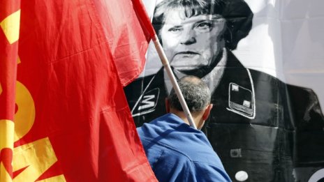 Хиляди се събраха на протест срещу бюджетните съкращения в Италия