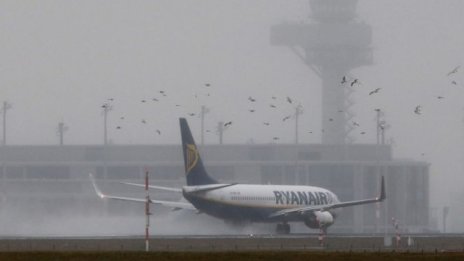 Маршрутите на късо разстояние се отплащат на Ryanair