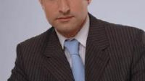 Около 2200 долара излиза придобиването на CFA