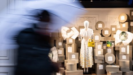 Продажбите на LVMH разочароват, тъй като войната в Близкия изток свива търсенето