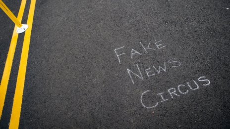 Изкуственият интелект може би вече влияе на изборите – просто още не го знаем