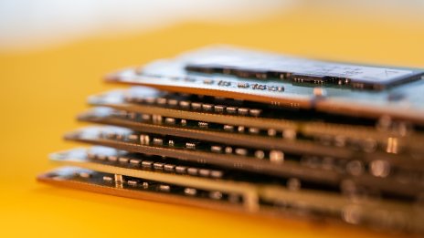 Samsung планира да утрои производството си на модерни чипове до 2027 г.