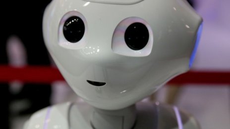 Какво се случва с големите мечти на SoftBank в сферата на роботиката?