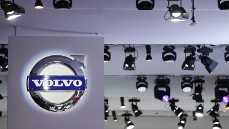 Volvo с 3% спад на тримесечната оперативна печалба
