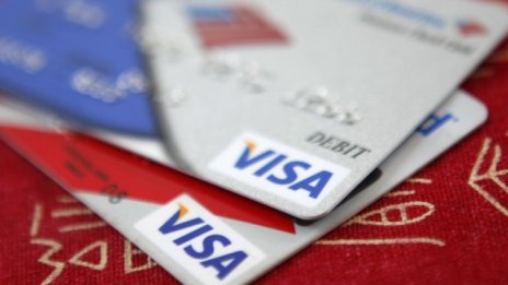 Visa записа 10% ръст на тримесечната печалба