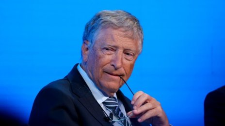 Бил Гейтс: Прехвърлям почти цялото си състояние на фондацията