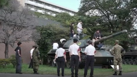 Япония и САЩ засилват двустранните връзки в отбранителната промишленост