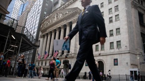 Омикрон и инфлацията - тези теми ще вълнуват инвеститорите 