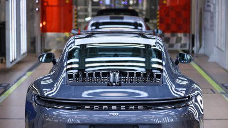 Porsche сключи договор за АІ за 1,25 млрд. евро с най-голямата индийска ІТ фирма