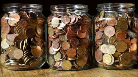 Финансовото министерство поиска НАП да събере надвзетите партийни субсидии