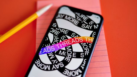 Социалната мрежа Threads пуска функция за лични съобщения