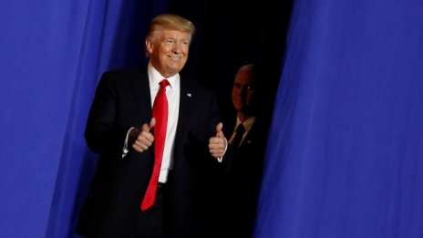 Тръмп обяви, че няма записи с разговорите си с Джеймс Коми