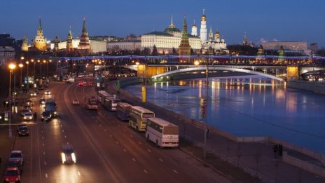 Руснаците започват да теглят кредити във валута
