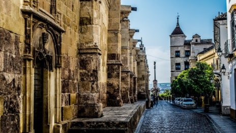 Чуждестранните туристи в Испания са се увеличили пет пъти през май