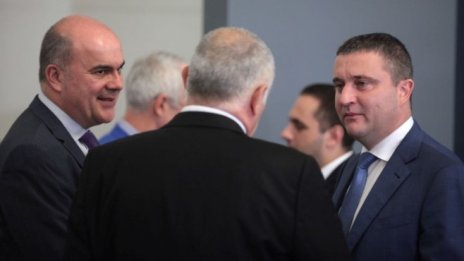 Горанов: Намаляването на ДДС няма да промени цената за крайния потребител