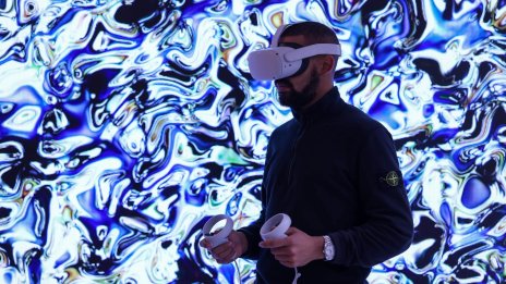 Meta се прицелва в тийнейджърите с приложението си за метавселена