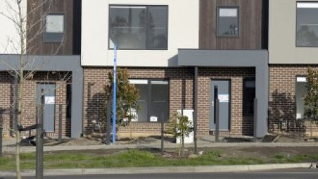 По-високите лихви охлаждат два от най-нажежените жилищни пазари в света