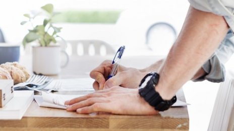 Остава още един ден за подаването на фирмените данъчни декларации