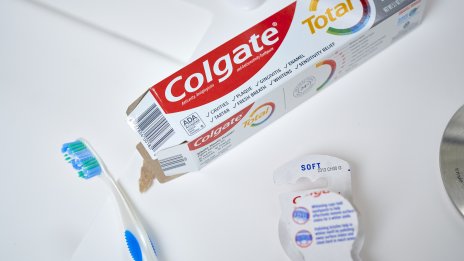 Митата накараха Colgate да свие прогнозата си за растеж